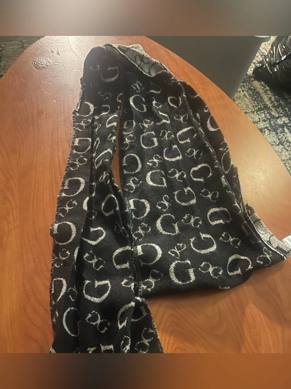 G by Guess black scarf